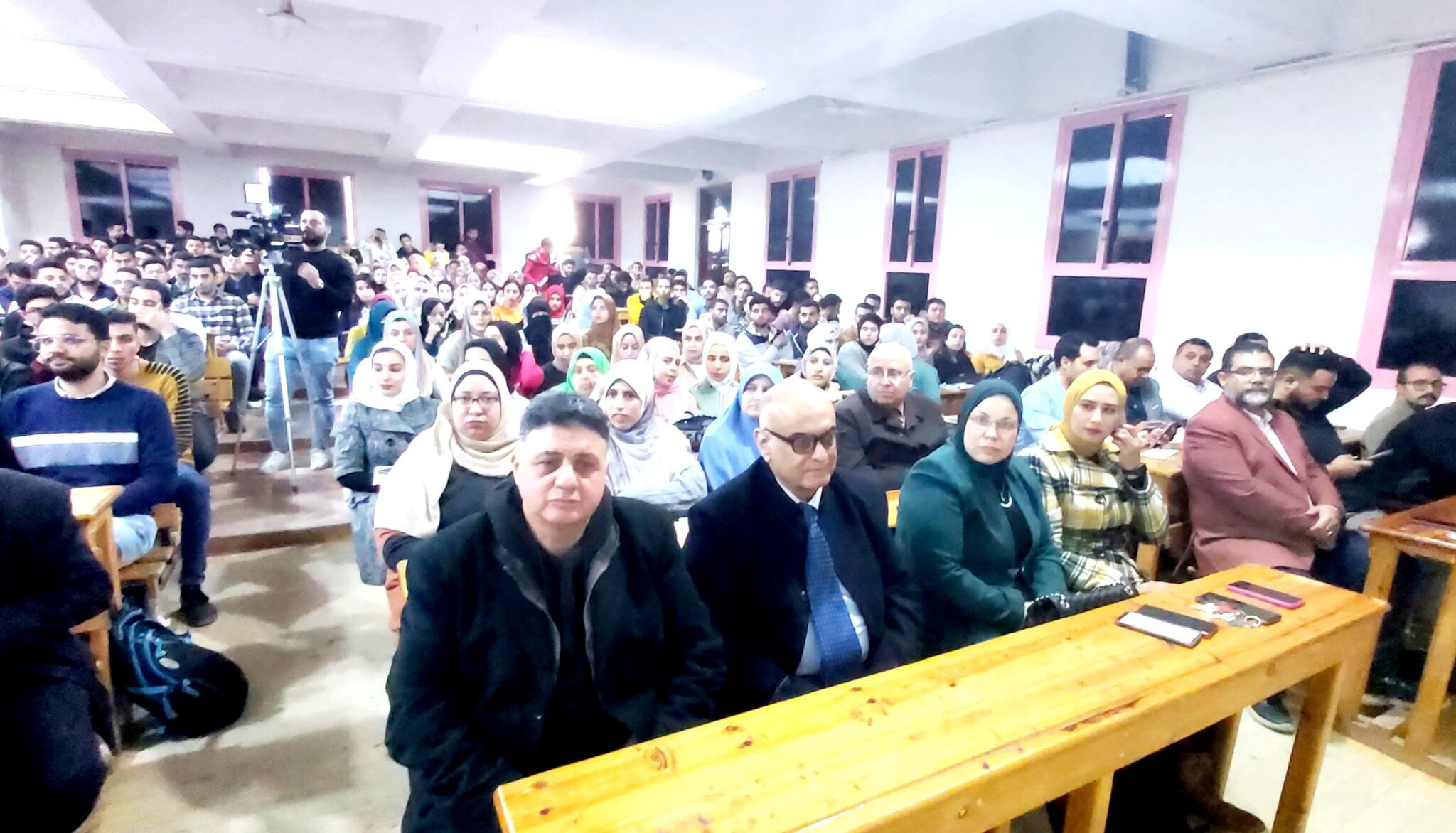 لقاء شاركة اجتماعية داخل المعهد